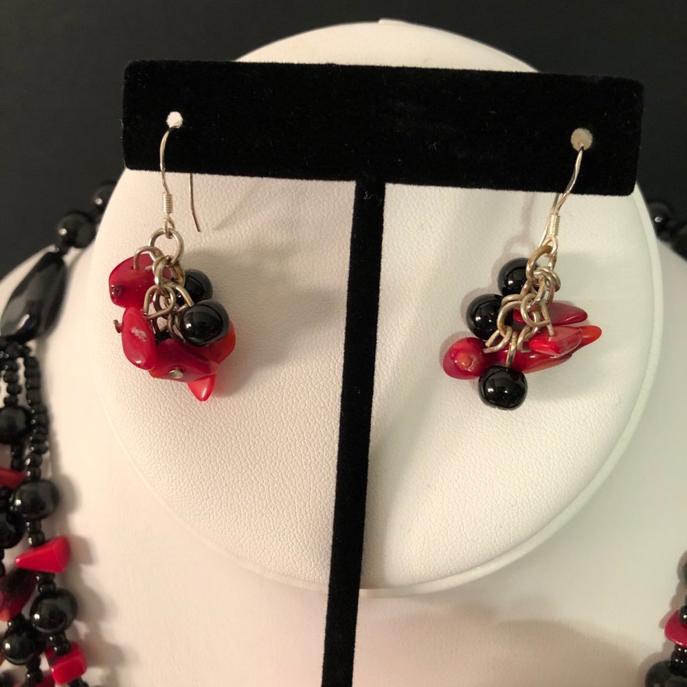Multi-Strand Black & Red Necklace & Earrings - Picture 2 of 8